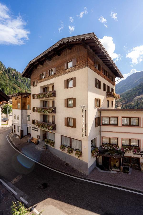 Hotel Italia Canazei Buitenkant foto