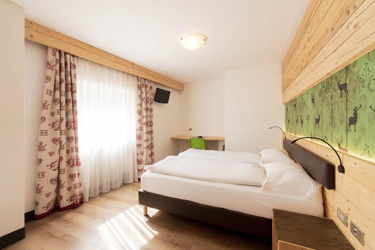 Hotel Italia Canazei Buitenkant foto
