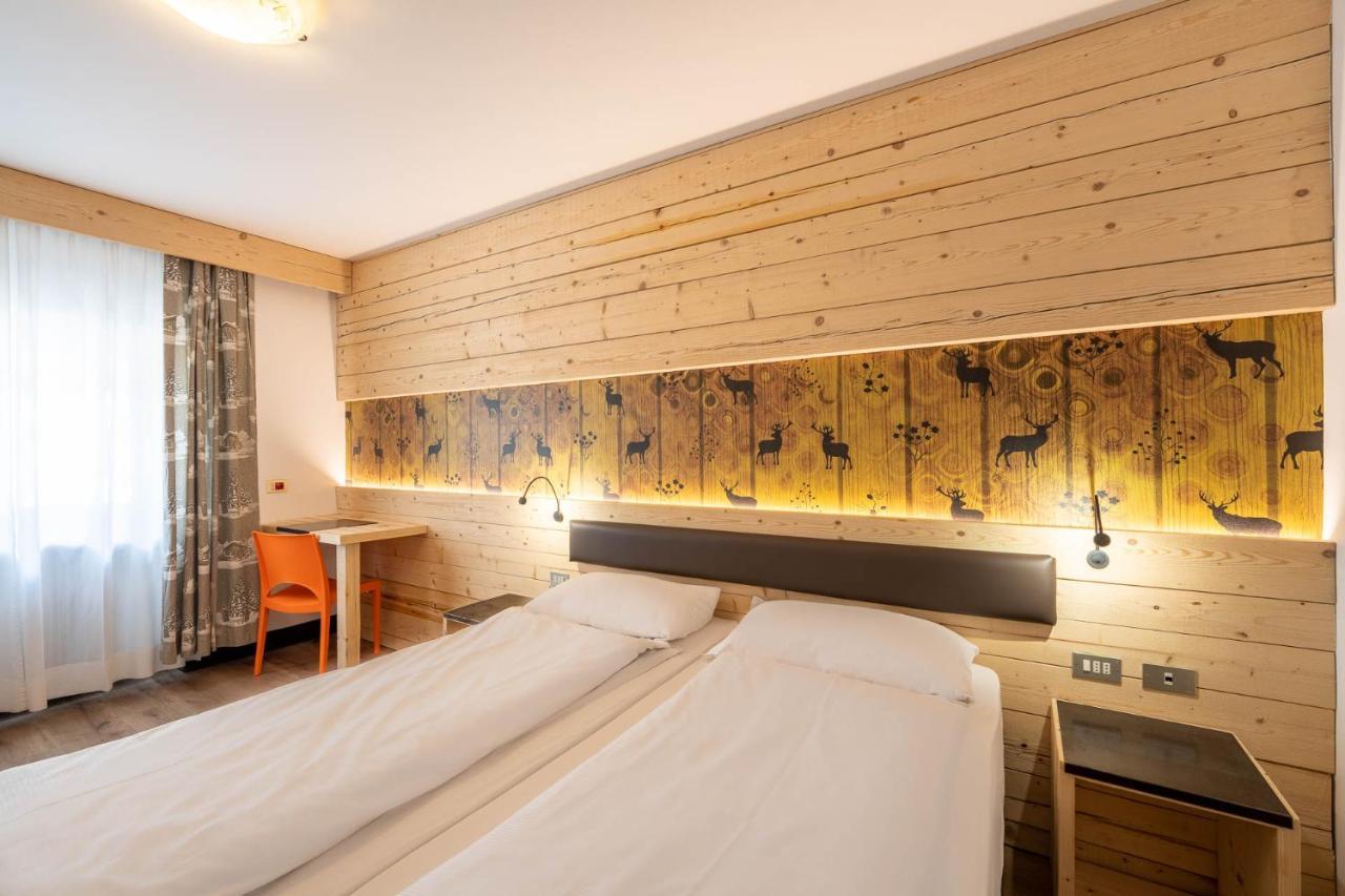 Hotel Italia Canazei Buitenkant foto