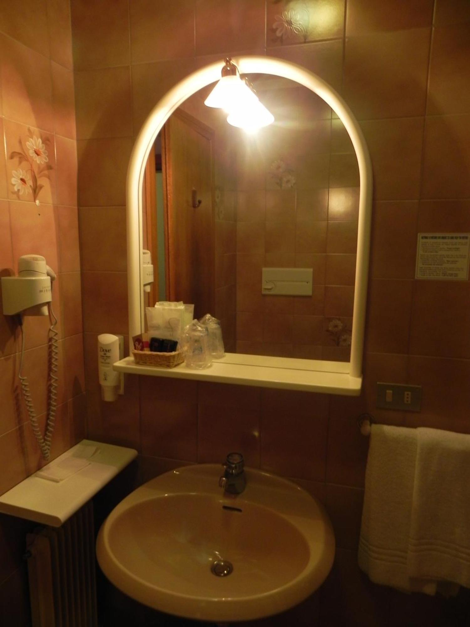 Hotel Italia Canazei Buitenkant foto