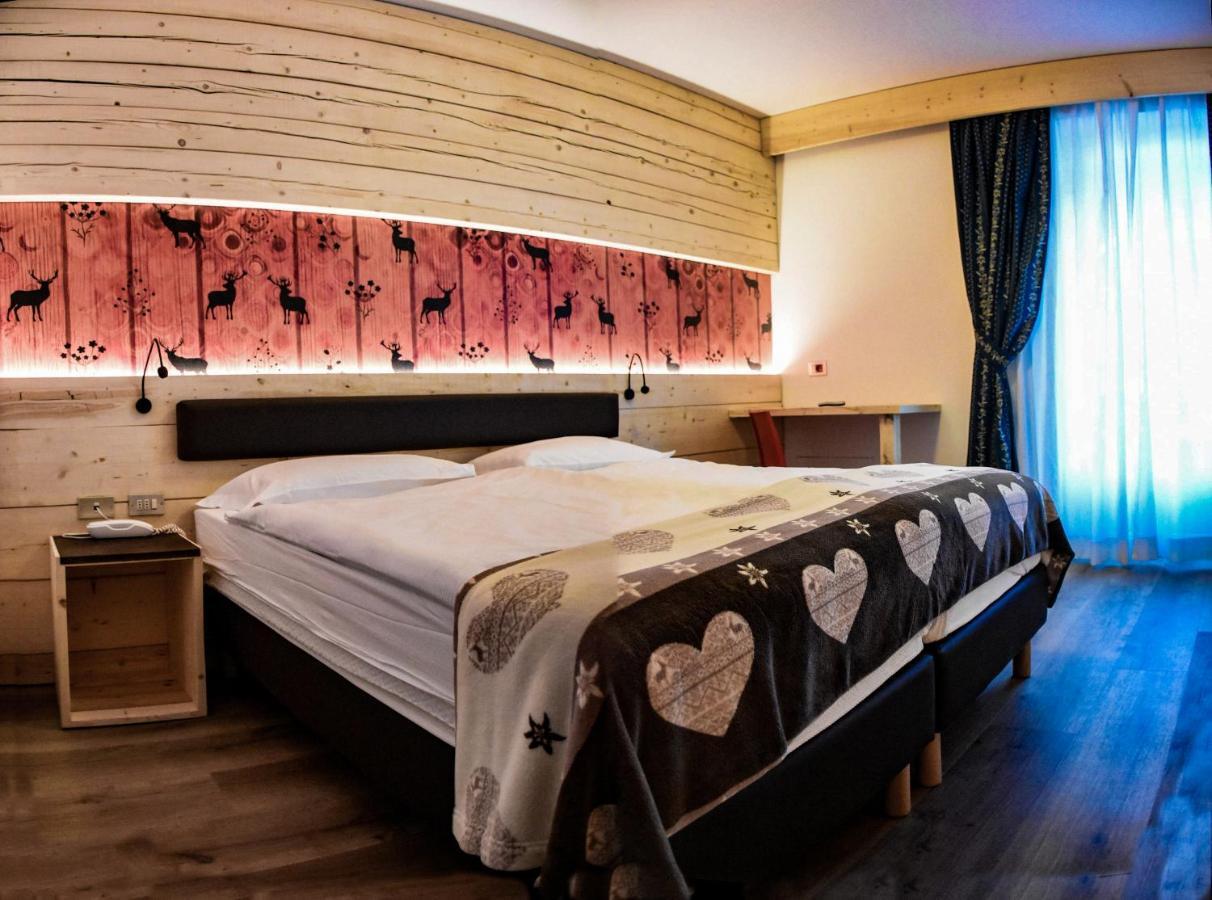 Hotel Italia Canazei Buitenkant foto