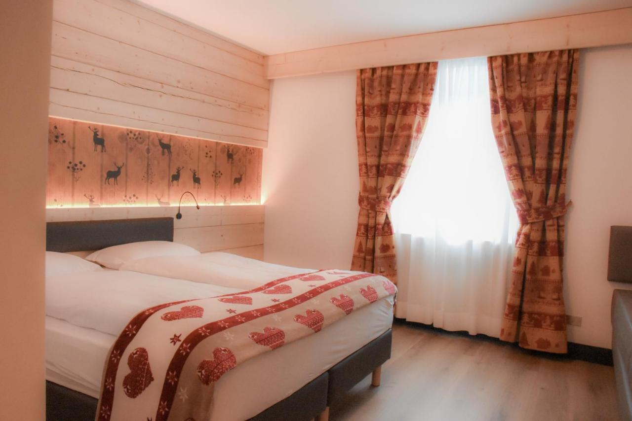 Hotel Italia Canazei Buitenkant foto