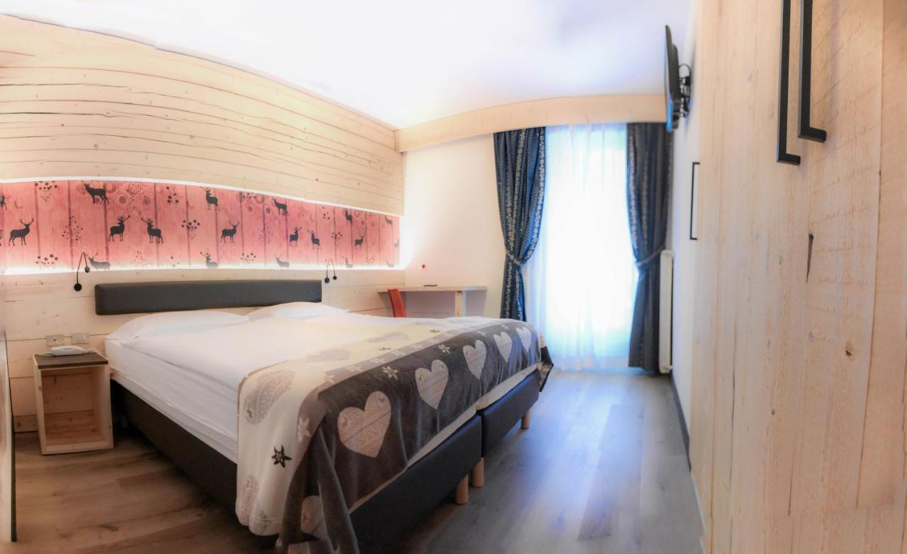 Hotel Italia Canazei Buitenkant foto